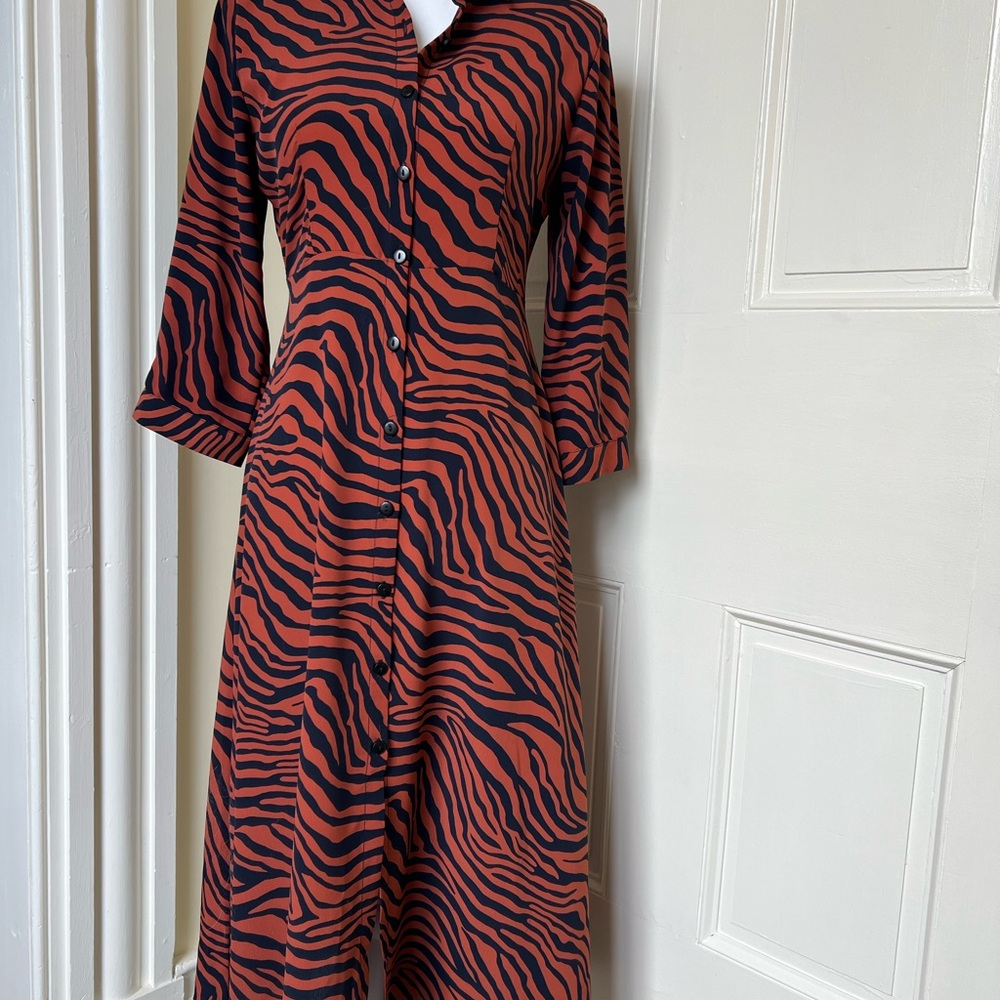 Tiger Print Button-Down Maxi Dress - Picture 3 of 6